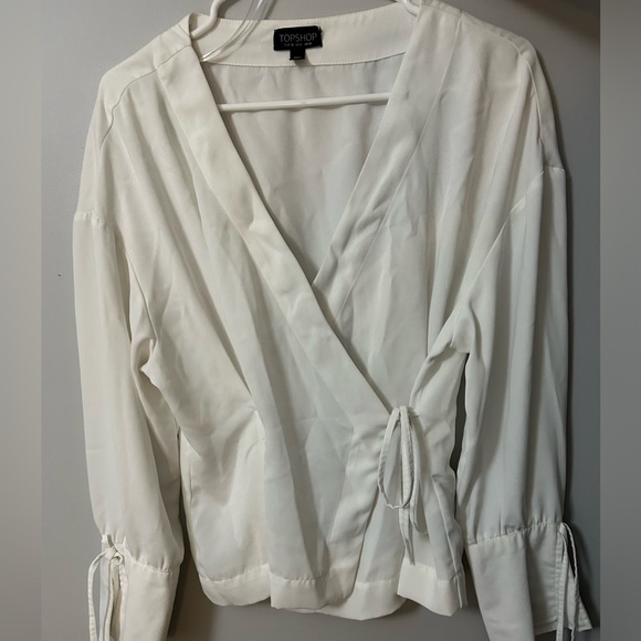 Topshop wrap blouse deep v front with tie accents - Picture 5 of 7